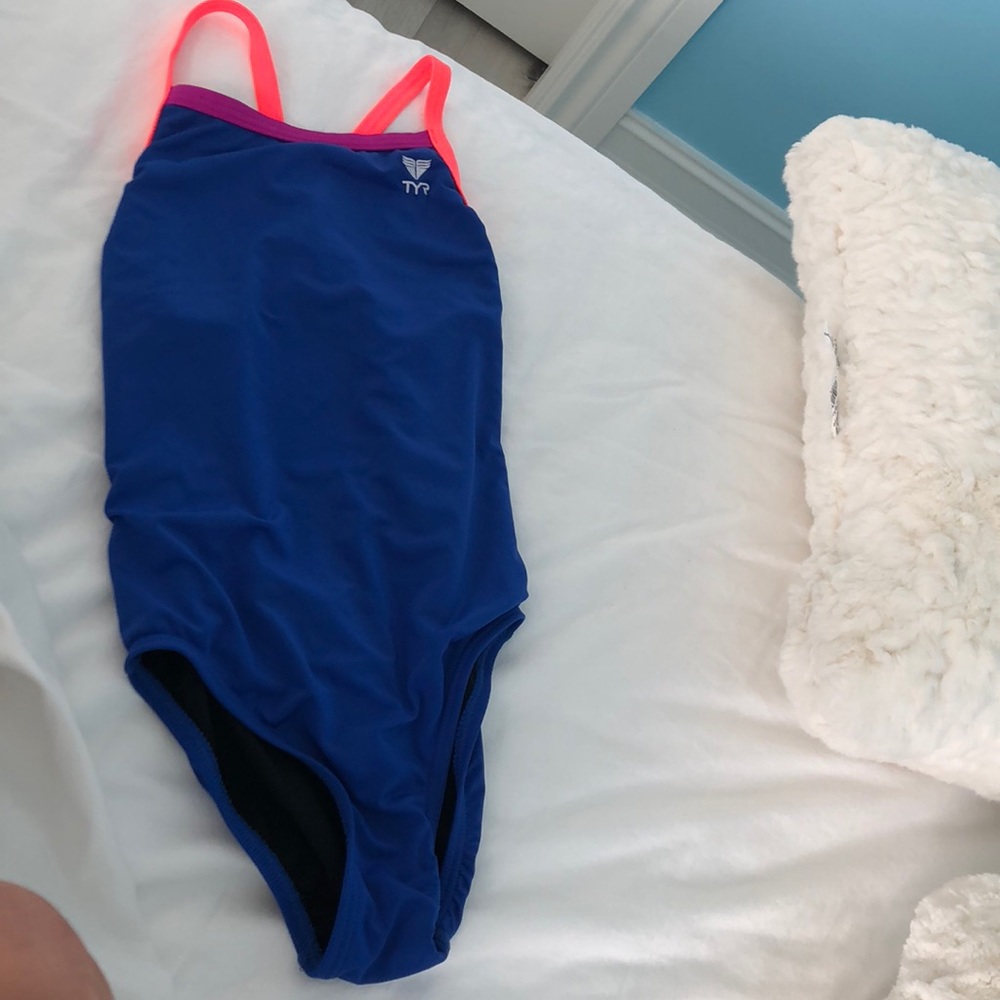 Athletic one piece bathing suit